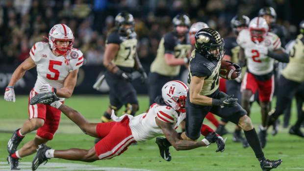 Charlie Jones 2022 Nebraska vs Purdue football catch and run USATSI_19242629